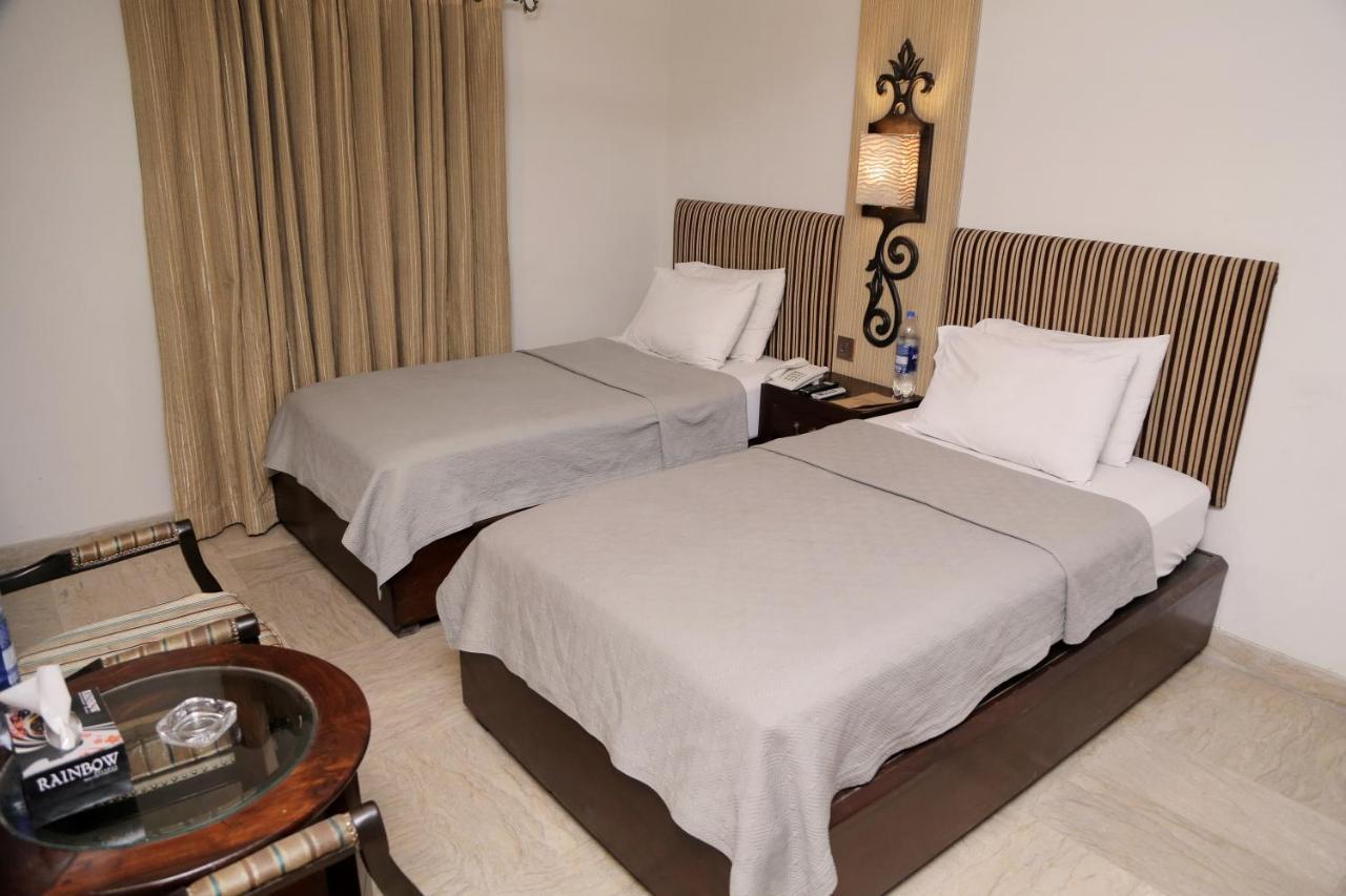Shelton Hotel Lahaur Zewnętrze zdjęcie