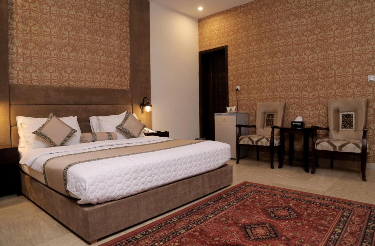 Shelton Hotel Lahaur Zewnętrze zdjęcie