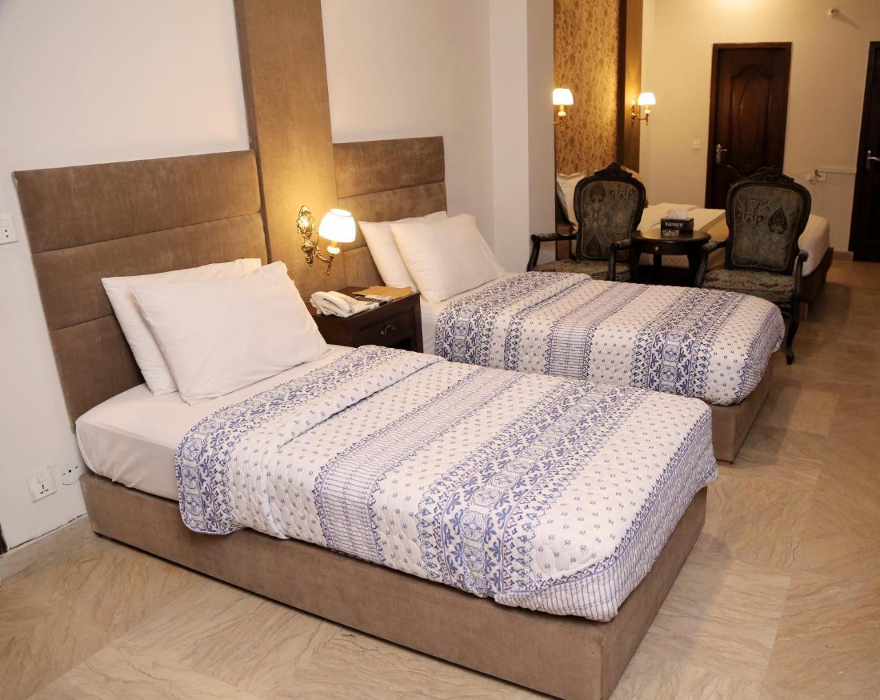 Shelton Hotel Lahaur Zewnętrze zdjęcie