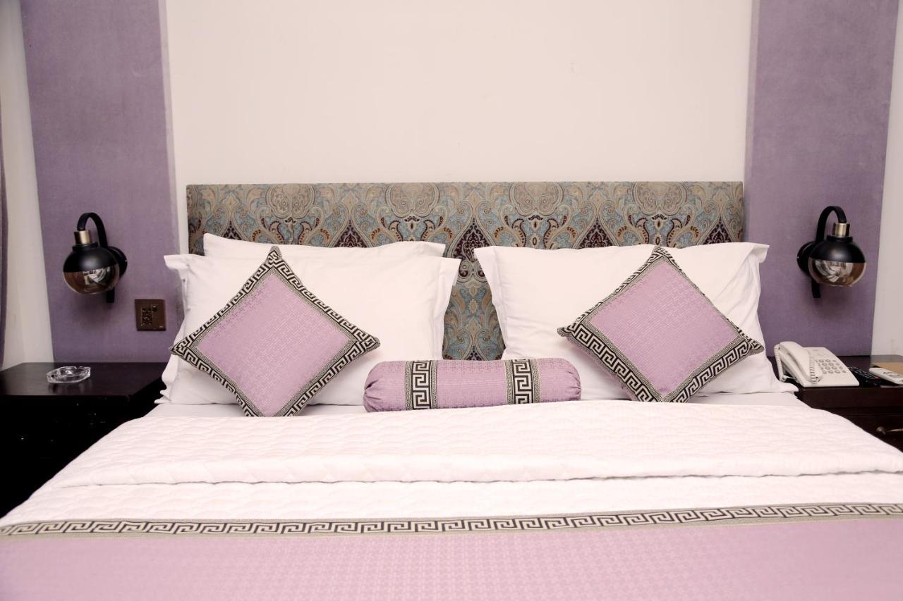Shelton Hotel Lahaur Zewnętrze zdjęcie